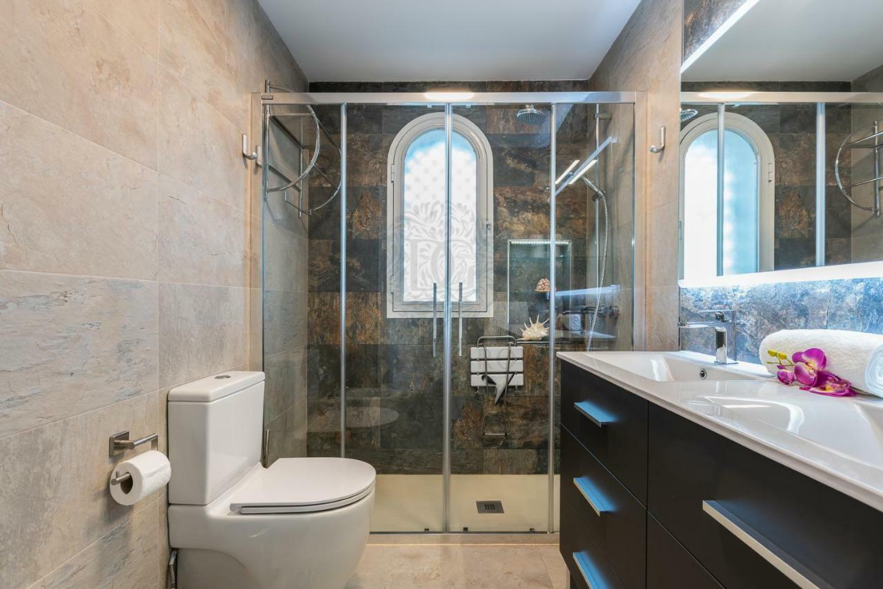 إِستيبونا El Faro Beach Apartment By Dahlia Group المظهر الخارجي الصورة